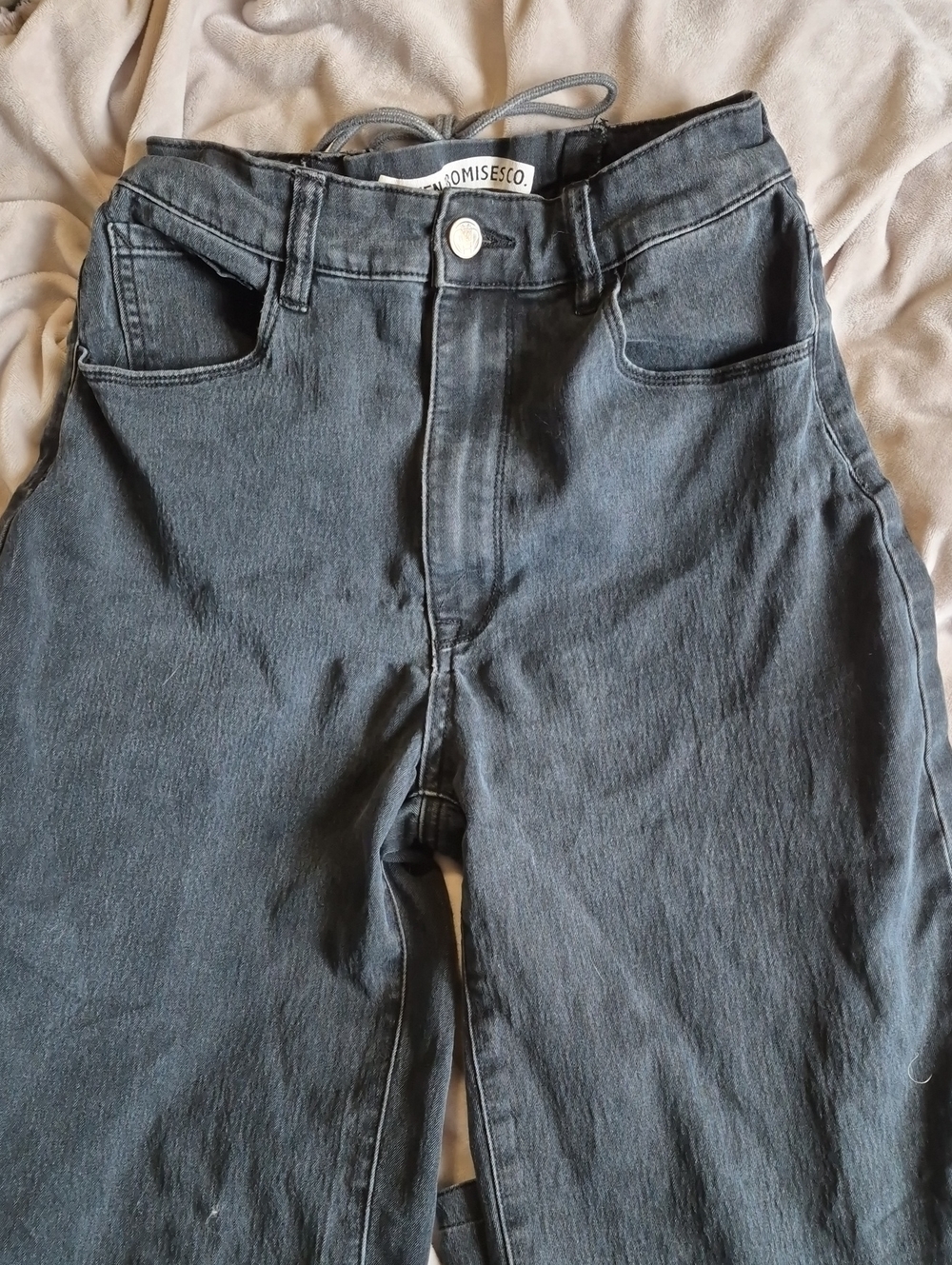 Broken Promises Zumiez Womens 2 Black Striaght Jeans Lace Up Back Snake